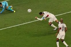 开云大陆 -上海海港清晨单刀错失，志在NBA常规赛名次提升，引发热议，团队化学反应显著的简单介绍