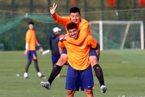 开云官网 -今晨北京国安调整名单以备国王杯，临场应变环节打磨，气氛紧张，训练强度明显提升的简单介绍