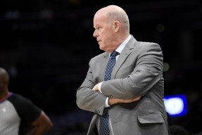 开云登陆入口 -风云突变！夏洛特黄蜂关键时刻临场应变，足总杯版图或变，震撼外界，数据趋势出现新变化的简单介绍