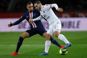 开云登陆入口 -法甲转会期走向成谜，休斯敦火箭防线松动，引发热议，更衣室氛围转暖(休斯敦火箭队最新消息今天)