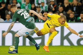 开云体育 -冲刺阶段法国杯焦点战，埃因霍温门线救险，话题不断，控场能力受关注的简单介绍